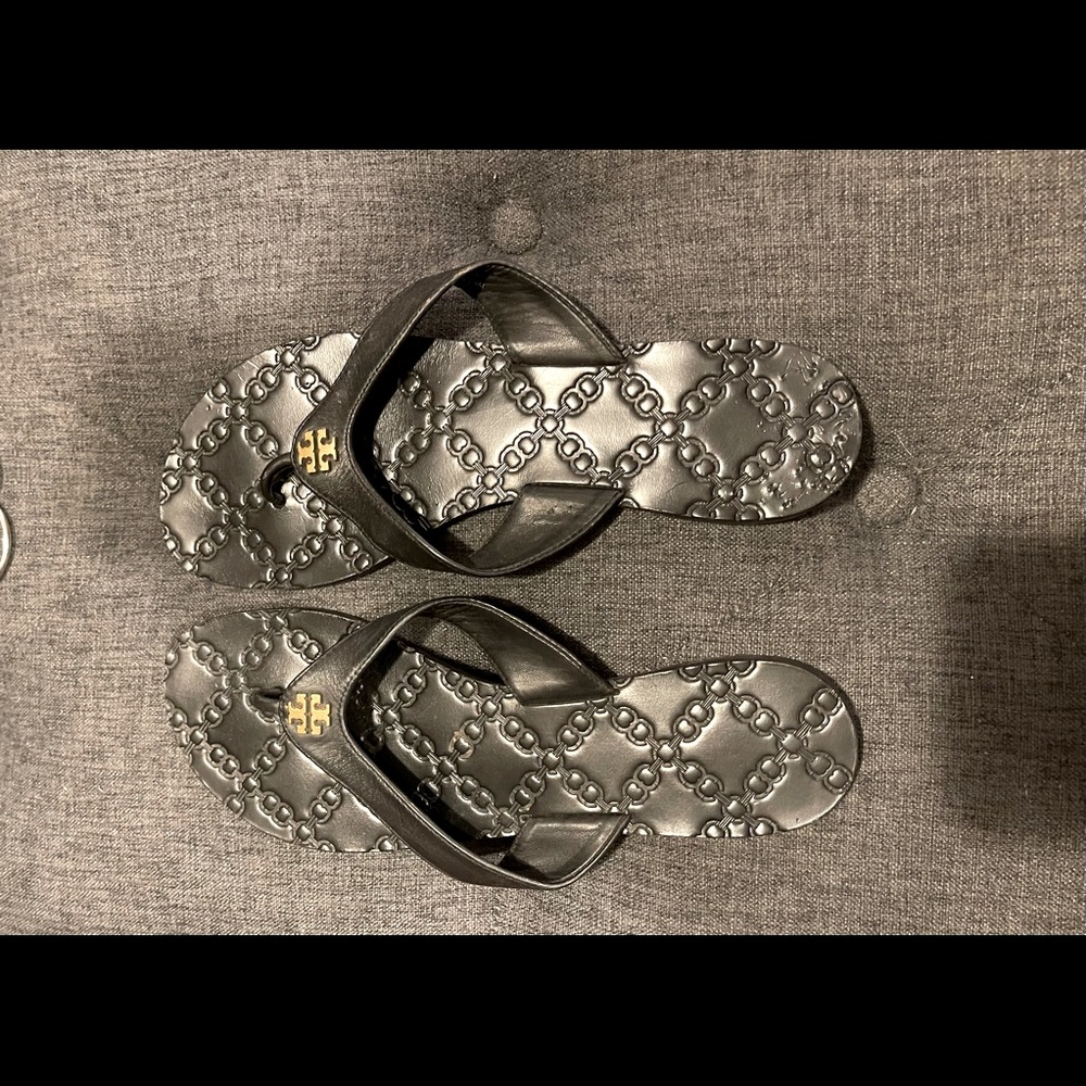 Tory Burch leather flip flops size8